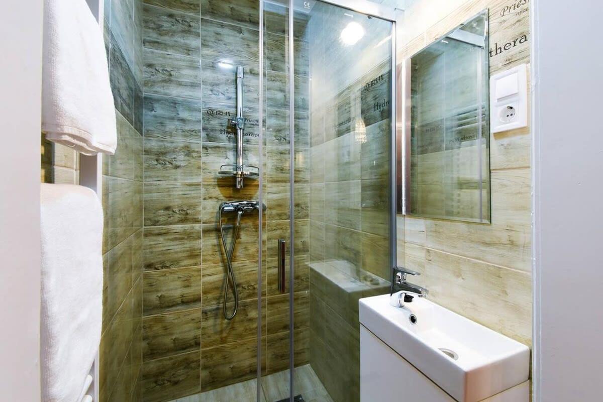 Very Central Very Spacious New Home Budapest Luaran gambar