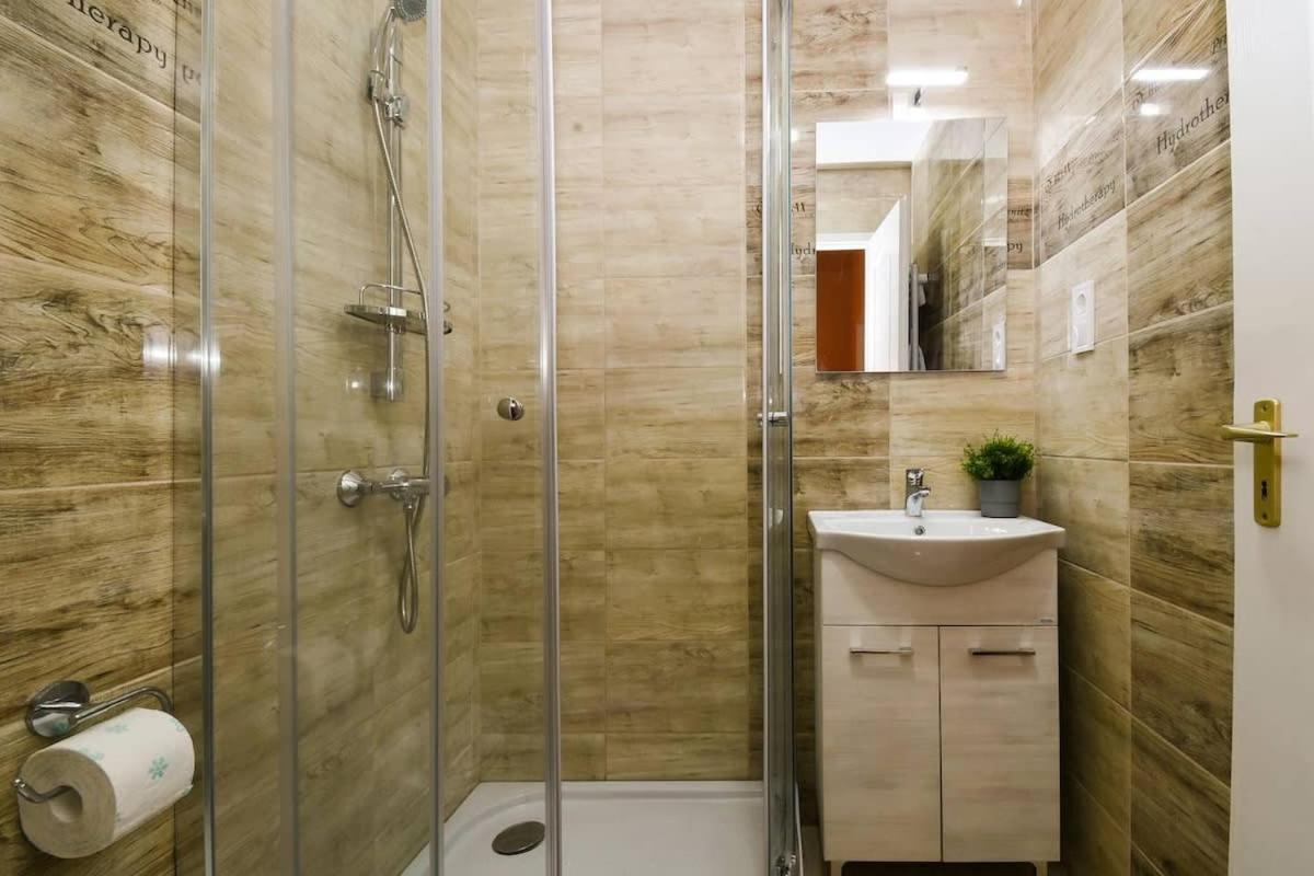 Very Central Very Spacious New Home Budapest Luaran gambar