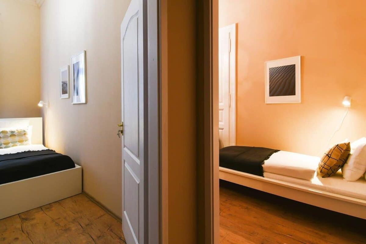 Very Central Very Spacious New Home Budapest Luaran gambar