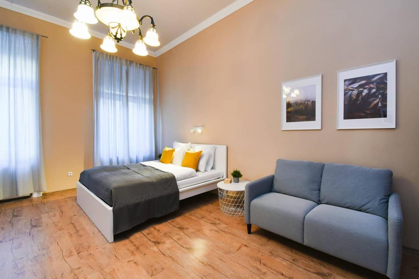 Very Central Very Spacious New Home Budapest Luaran gambar